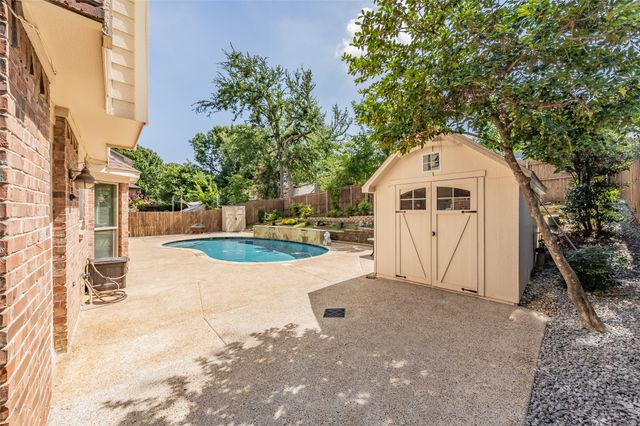 4307 Country Lane, Grapevine, TX 76051