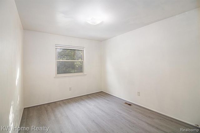 19783 Poinciana, Redford, MI 48240