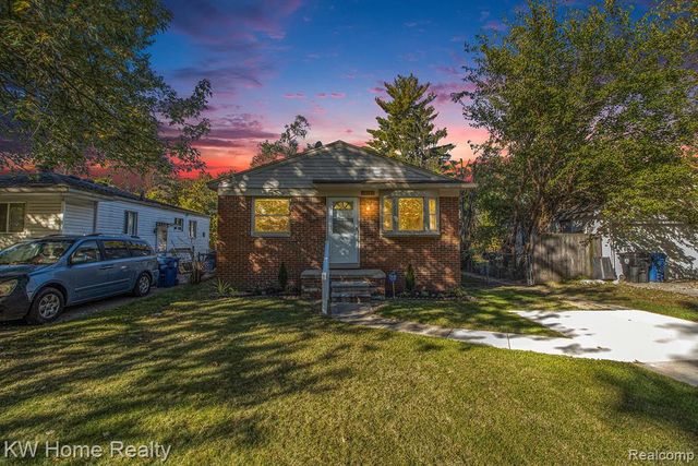 19783 Poinciana, Redford, MI 48240