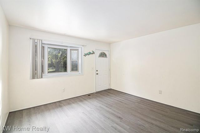 19783 Poinciana, Redford, MI 48240