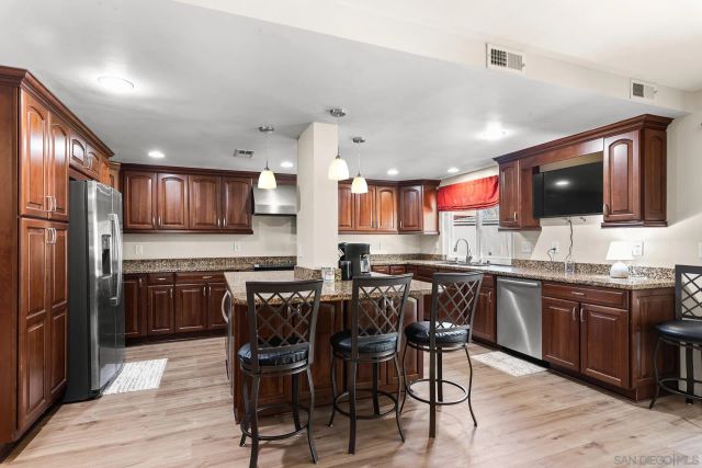 11220 Briarcliff, San Diego, CA 92131