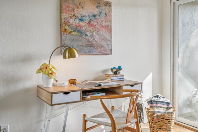 1047 Fontana Dr, Alameda, CA 94502