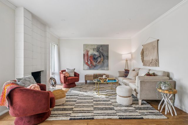 1047 Fontana Dr, Alameda, CA 94502