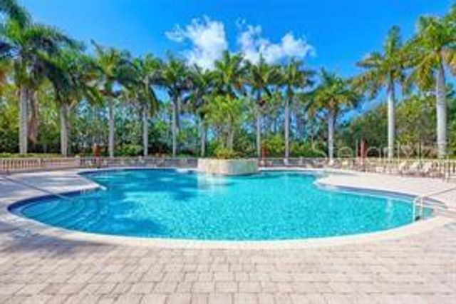 4270 VICENZA DRIVE B40, Venice, FL 34293