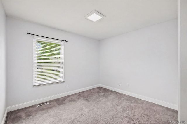 12800 Daily Drive, Sterling Heights, MI 48313