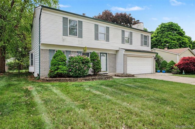 12800 Daily Drive, Sterling Heights, MI 48313