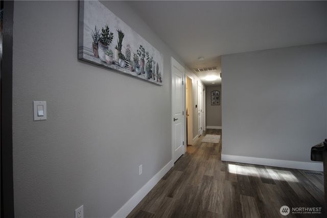 27719 217th Avenue SE, Maple Valley, WA 98038