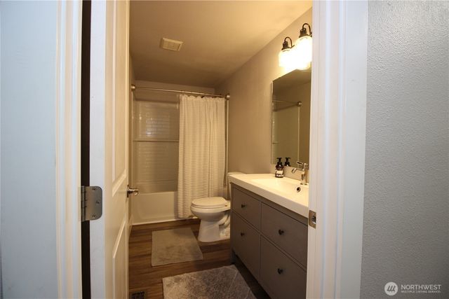 27719 217th Avenue SE, Maple Valley, WA 98038