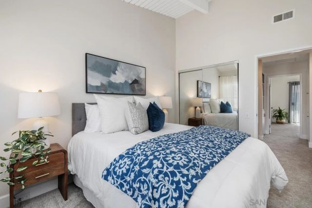 4264 Loma Riviera Lane, San Diego, CA 92110