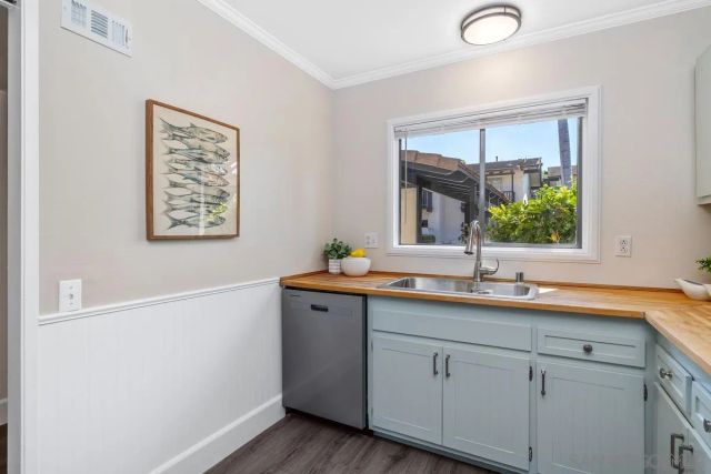 4264 Loma Riviera Lane, San Diego, CA 92110