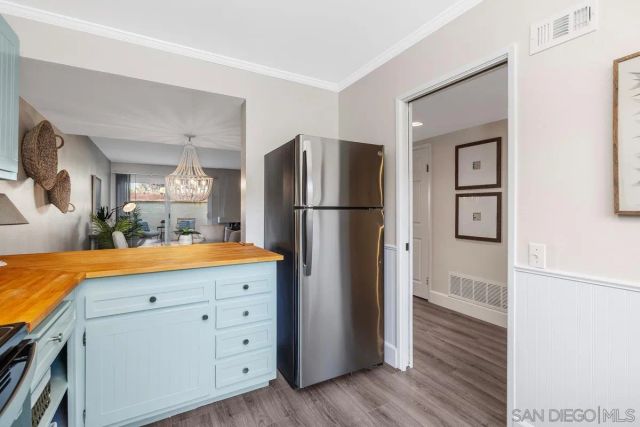 4264 Loma Riviera Lane, San Diego, CA 92110