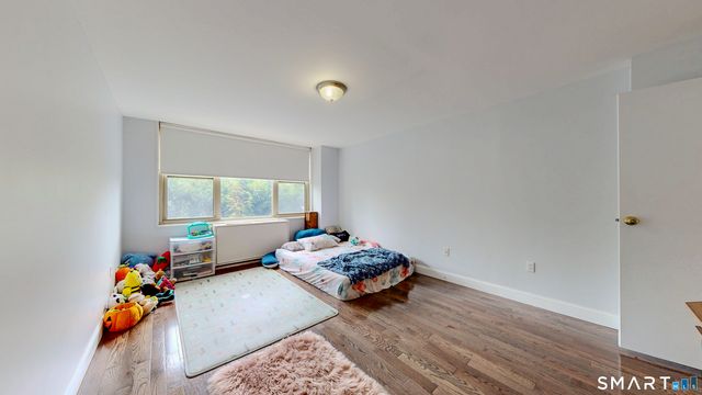 1 Strawberry Hill Court 1H, Stamford, CT 06902