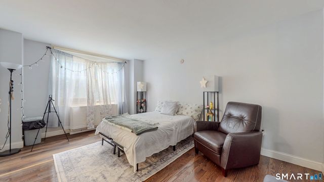 1 Strawberry Hill Court 1H, Stamford, CT 06902