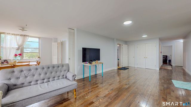 1 Strawberry Hill Court 1H, Stamford, CT 06902