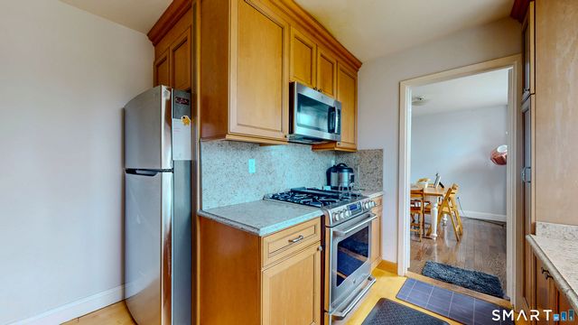 1 Strawberry Hill Court 1H, Stamford, CT 06902