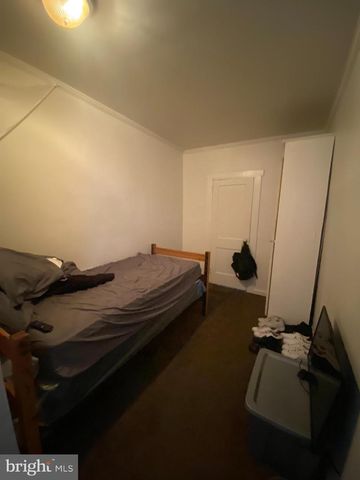 64 S EVANS ST, Pottstown, PA 19464