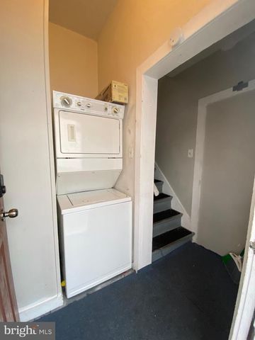 64 S EVANS ST, Pottstown, PA 19464