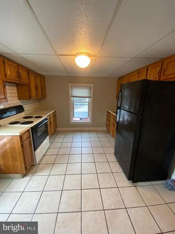 64 S EVANS ST, Pottstown, PA 19464