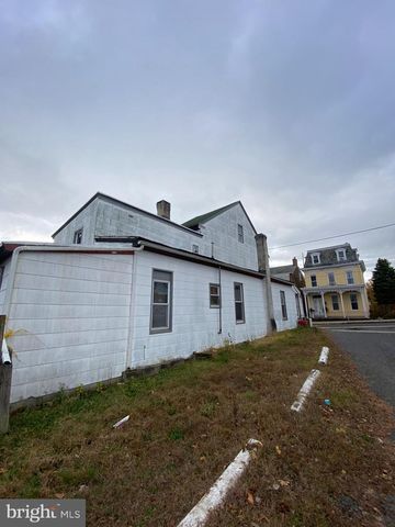 64 S EVANS ST, Pottstown, PA 19464