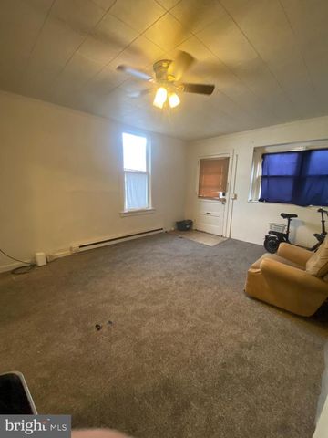 64 S EVANS ST, Pottstown, PA 19464