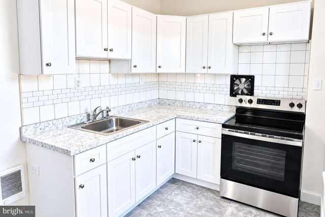 318 S 52ND ST, Philadelphia, PA 19143