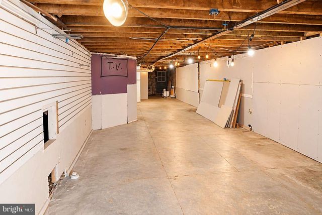 318 S 52ND ST, Philadelphia, PA 19143