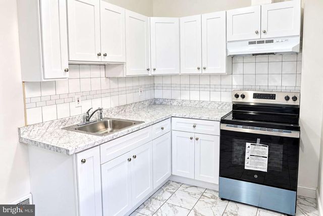 318 S 52ND ST, Philadelphia, PA 19143