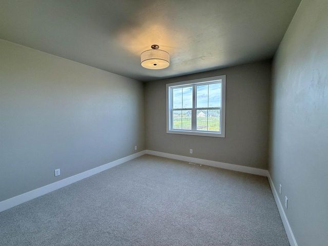 4190 N ROSE MEADOW LANE, Grand Chute, WI 54913