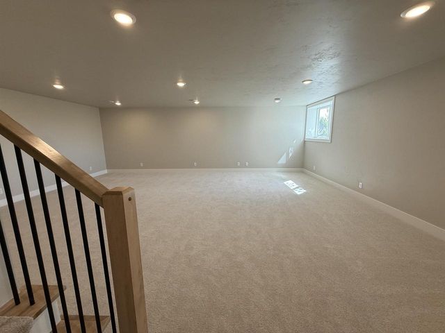4190 N ROSE MEADOW LANE, Grand Chute, WI 54913