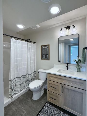 4190 N ROSE MEADOW LANE, Grand Chute, WI 54913