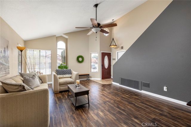 745 Red Alder Pl, Escondido, CA 92027