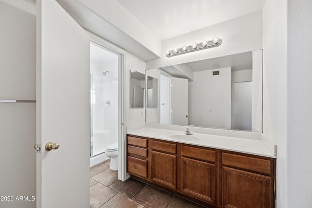 5613 S 51st Drive, Laveen, AZ 85339