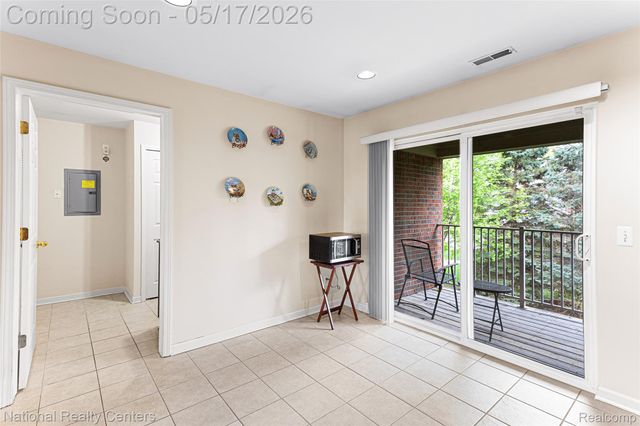 49277 Silver Birch Circle, Shelby Charter Township, MI 48315