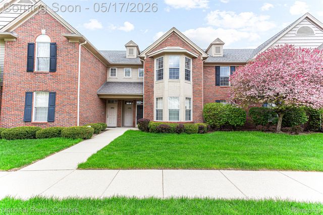 49277 Silver Birch Circle, Shelby Charter Township, MI 48315