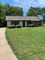 518 W WILDING Drive, Montgomery, AL 36116