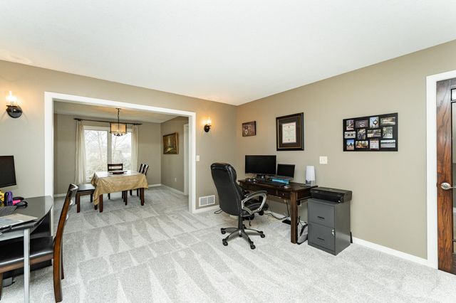 3551 Hart Lane SW, Rochester, MN 55902