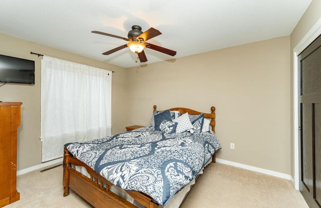 3551 Hart Lane SW, Rochester, MN 55902