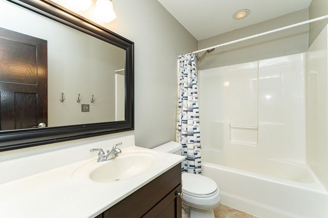 3551 Hart Lane SW, Rochester, MN 55902