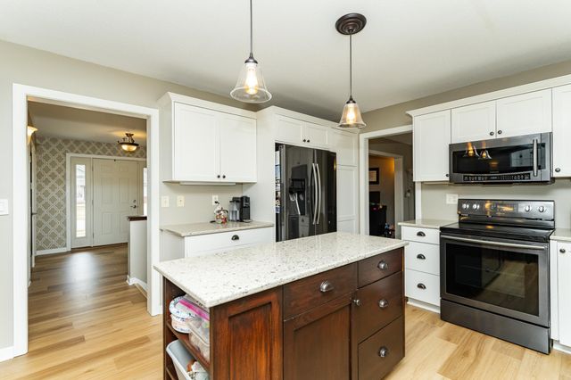 3551 Hart Lane SW, Rochester, MN 55902