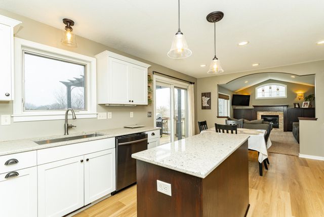 3551 Hart Lane SW, Rochester, MN 55902