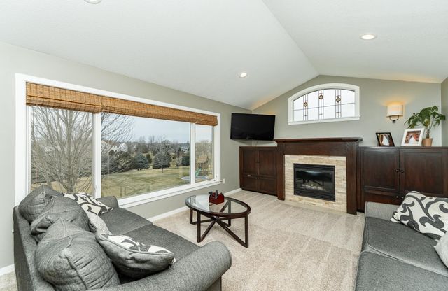 3551 Hart Lane SW, Rochester, MN 55902