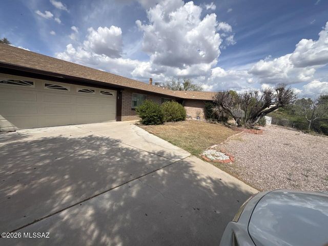 390 Quail Court, Rio Rico, AZ 85648
