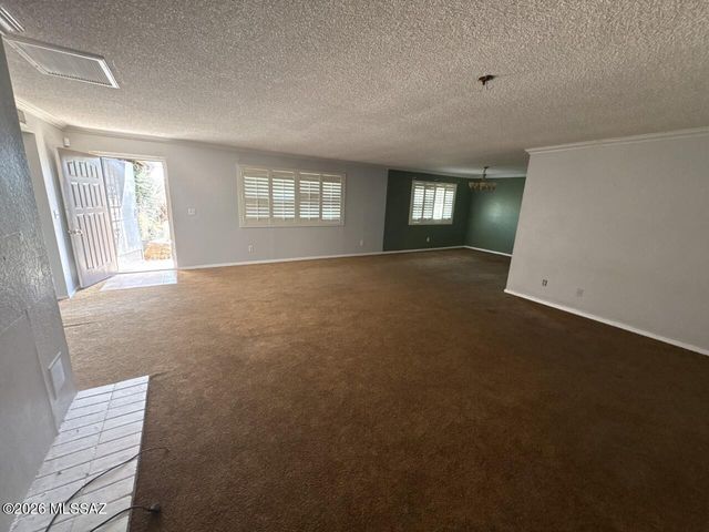 390 Quail Court, Rio Rico, AZ 85648