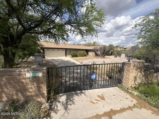 390 Quail Court, Rio Rico, AZ 85648