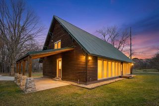 426 Elizabeth Street, Buchanan, MI 49107