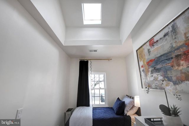 708 I ST SE, Washington, DC 20003