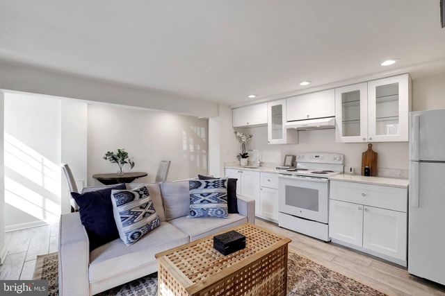 708 I ST SE, Washington, DC 20003