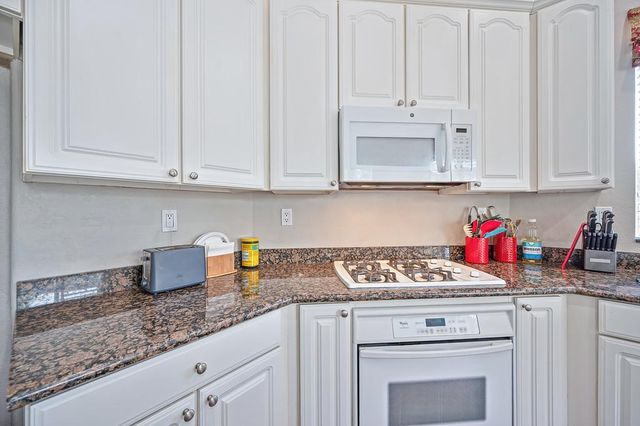 3613 Saint John Rd, West Sacramento, CA 95691