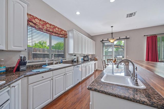 3613 Saint John Rd, West Sacramento, CA 95691