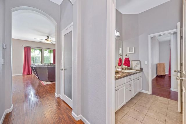 3613 Saint John Rd, West Sacramento, CA 95691